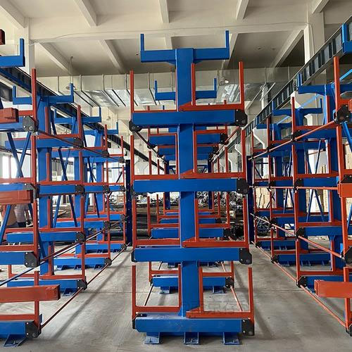 大型倉儲(chǔ)貨架